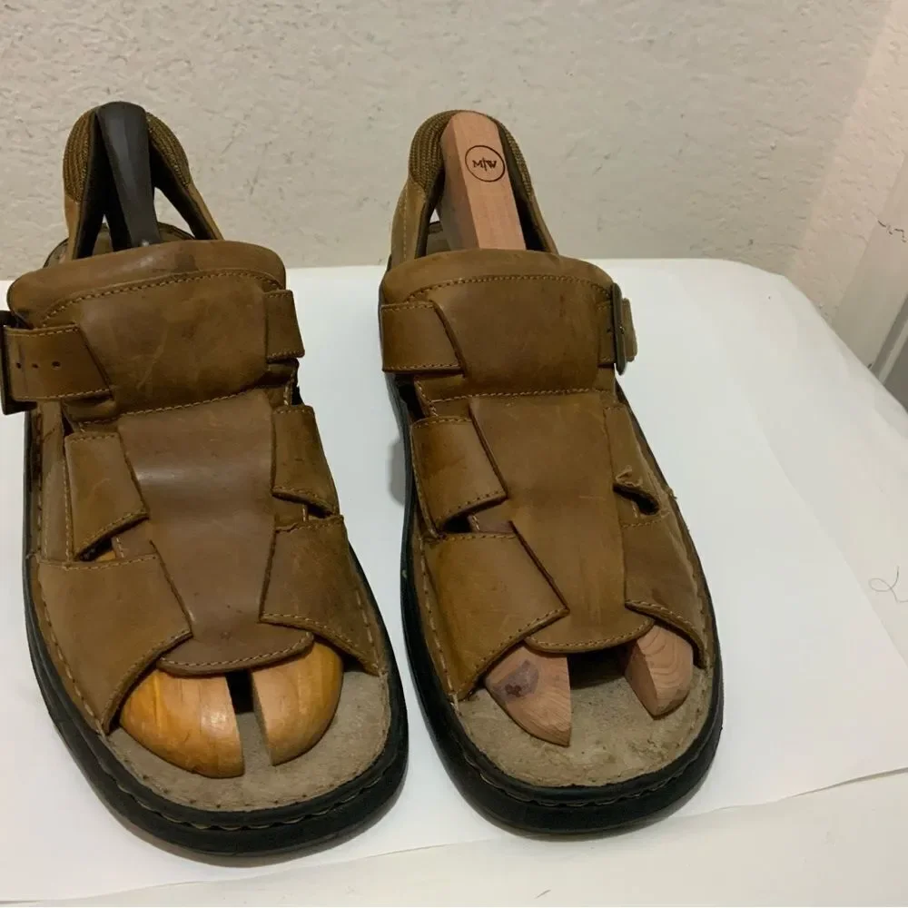 Thom McAn Men’s Size 13 Brown Open Toe Buckle Sandals Upper Leather